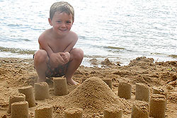 Sandburgen bauen am Brombachsee